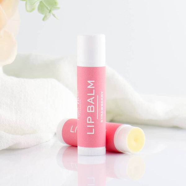 🎁 Strawberry Organic Lip Balm (100% off)