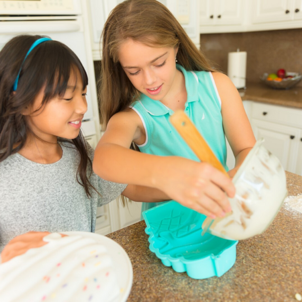 Handstand Kitchen | Ice Cream Parlor Cake Making Set Home Handstand Kitchen