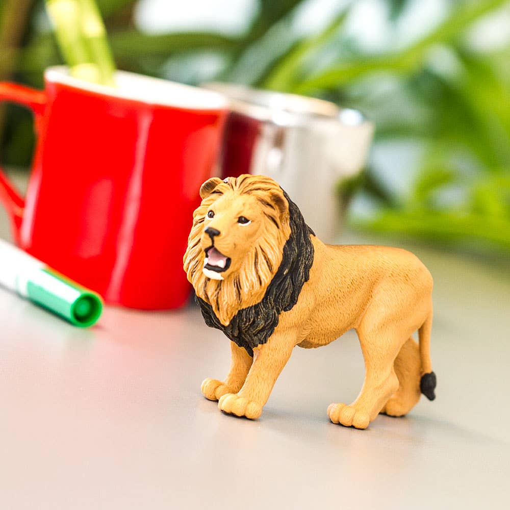 lion ( セール中　 様用 Safari Ltd. - Lion | Mom's Milk Boutique